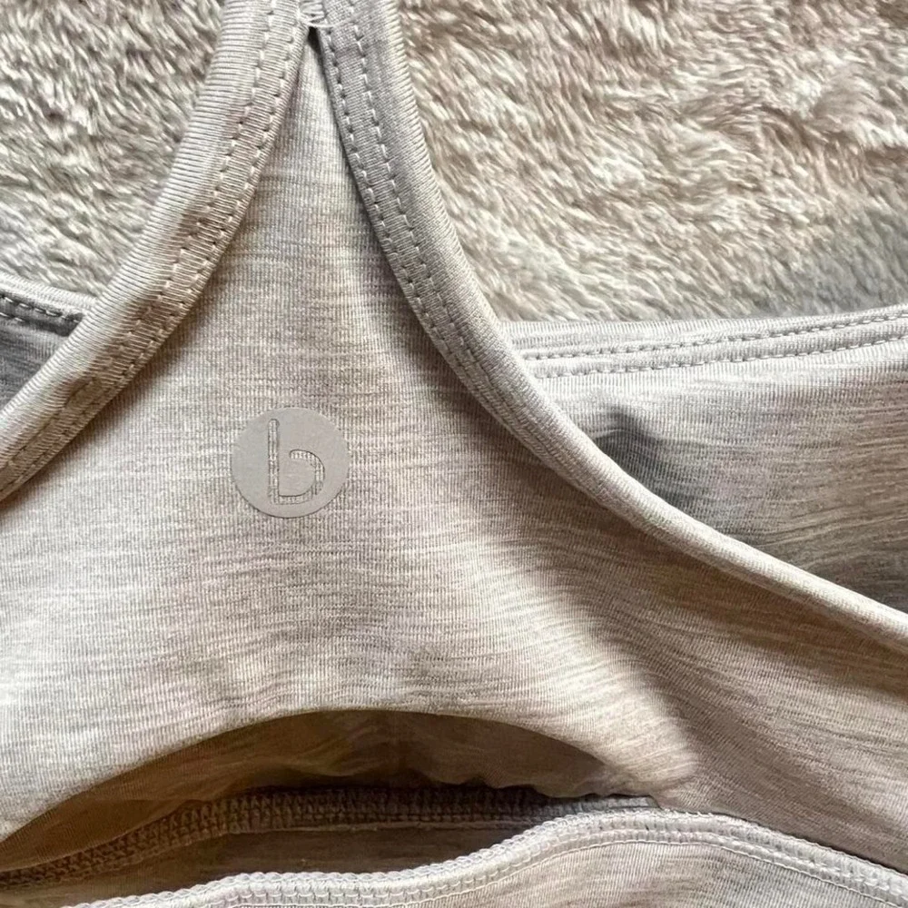 Bodi Activewear Sports Bra Racerback‎ Cutout Light Gray Size M